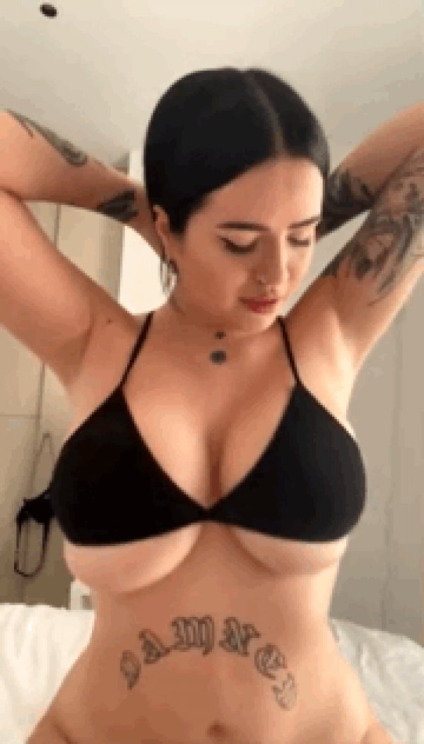 big-titted-goth-whore_001