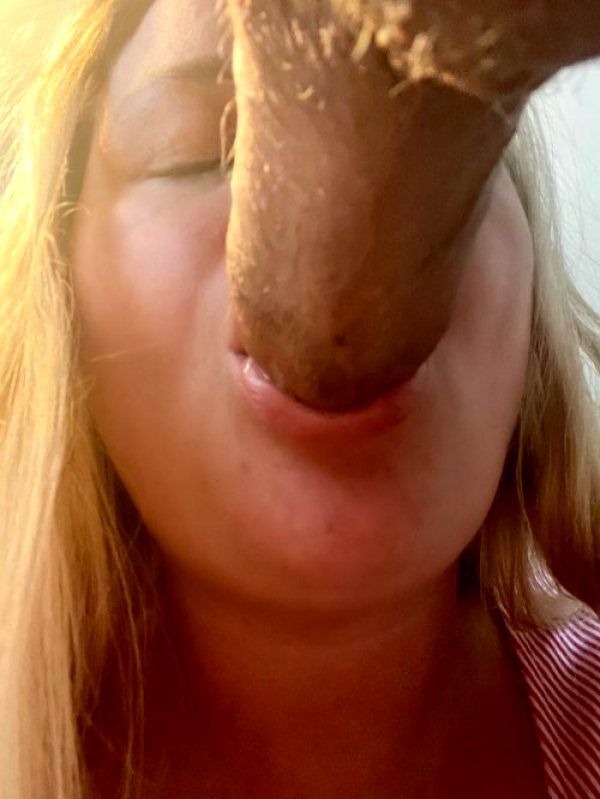 i-love-a-cock-in-my-mouth_001