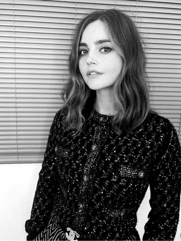 jenna-coleman-is-cute-as-a-button_001